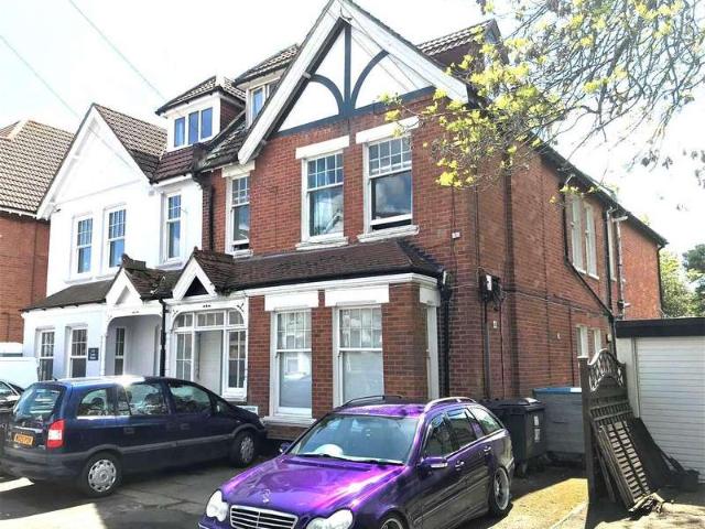 Flat for rent in Boscombe, Bournemouth