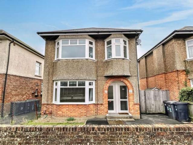 Flat for sale in Talbot Village, Bournemouth