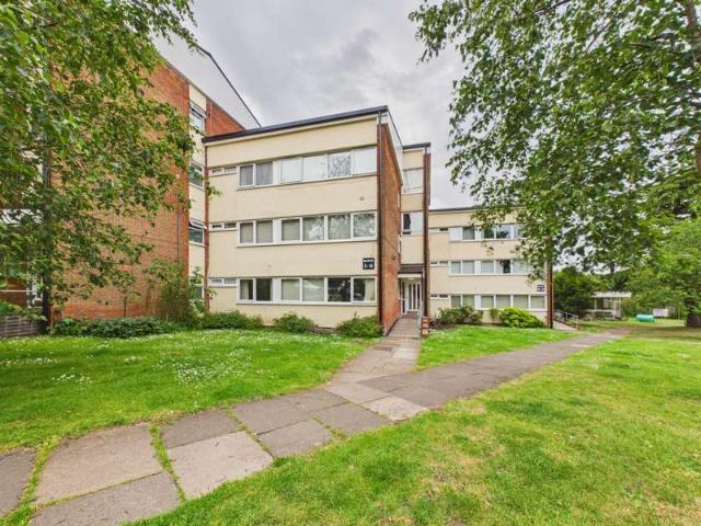 Flat for sale in Hartshill CP, Gun Hill