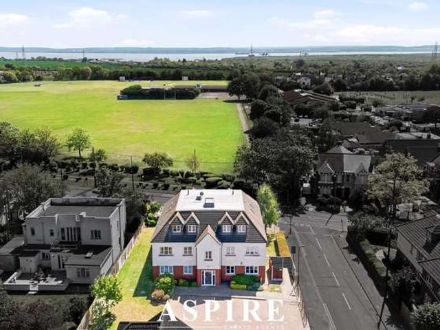 Flat for sale in Stanford-le-hope, Isle Of Man