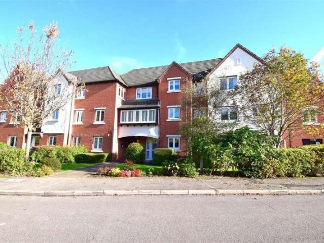 Flat for sale in Eastlands, New Bilton