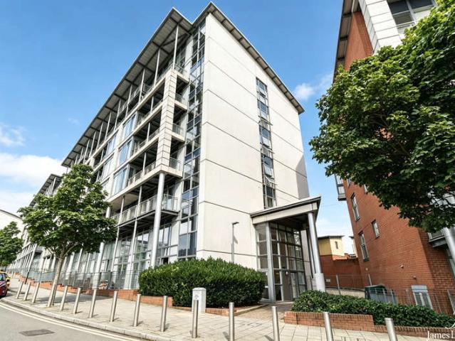 Flat for sale in Attwood Green, Birmingham
