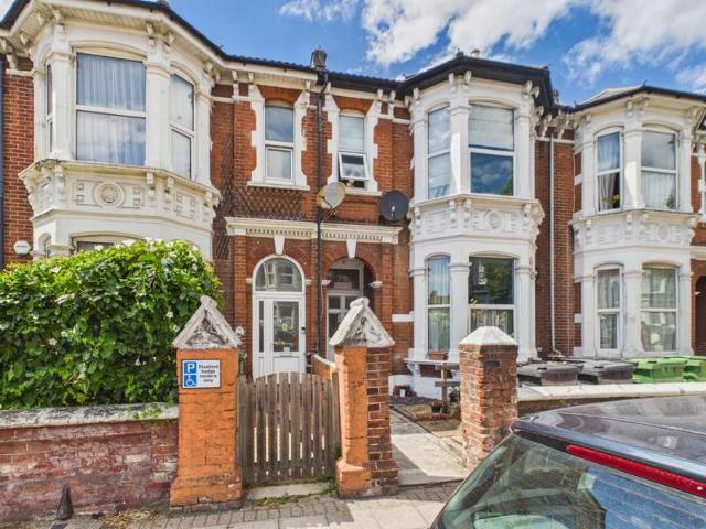 Flat for sale in Somers Town, Portsmouth