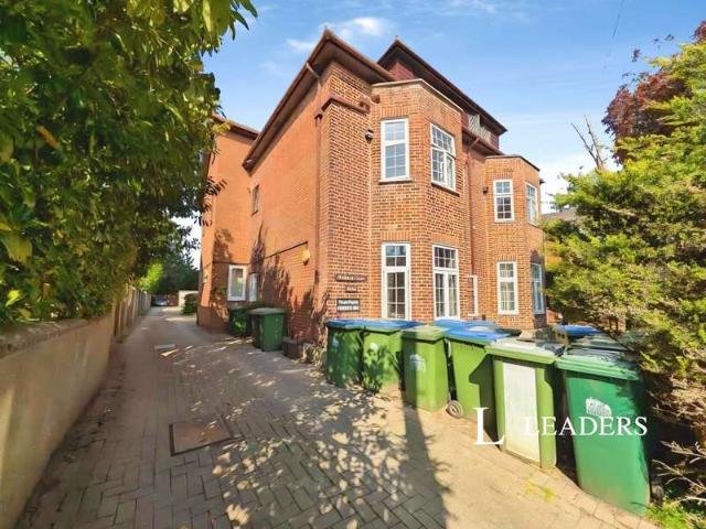 Flat for sale in Highfield, City Of Southampton