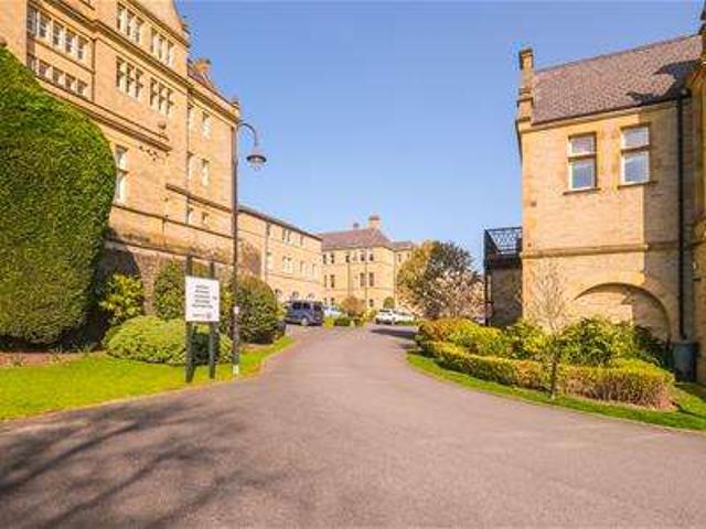 Flat for sale in Heath, Savile Park