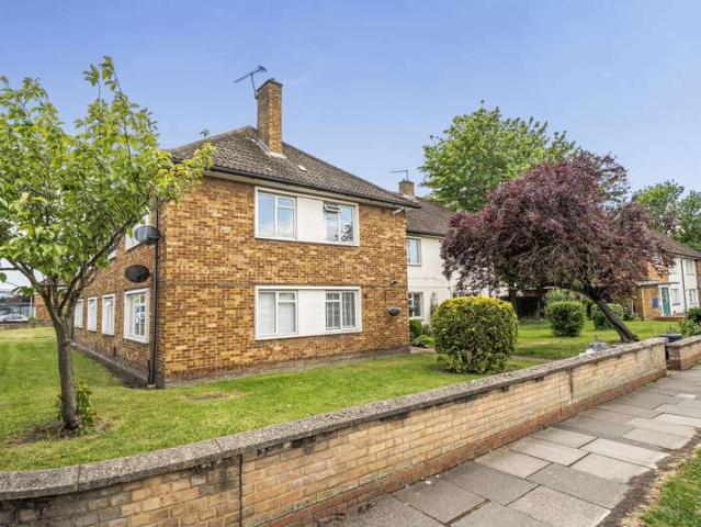 Flat for sale in Greater London