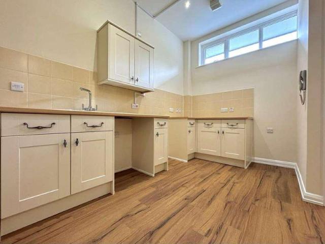 Flat for rent in Rowner, Gosport