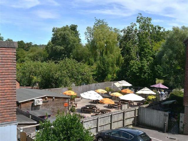 Flat for sale in Horseport, Ashurst Bridge
