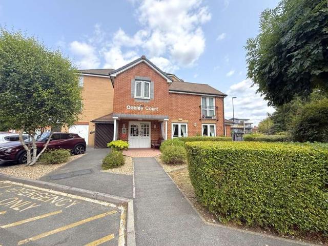 Flat for sale in Shirley, City Of Southampton