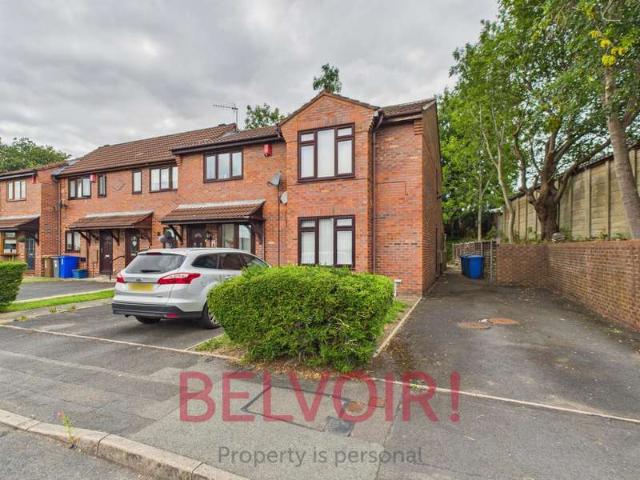 Flat for sale in Joiner's Square, Hanley