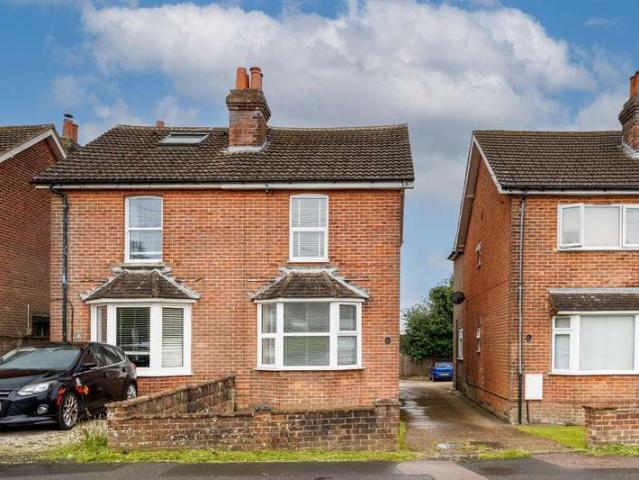 Flat for sale in Alderbrook, Cross In Hand