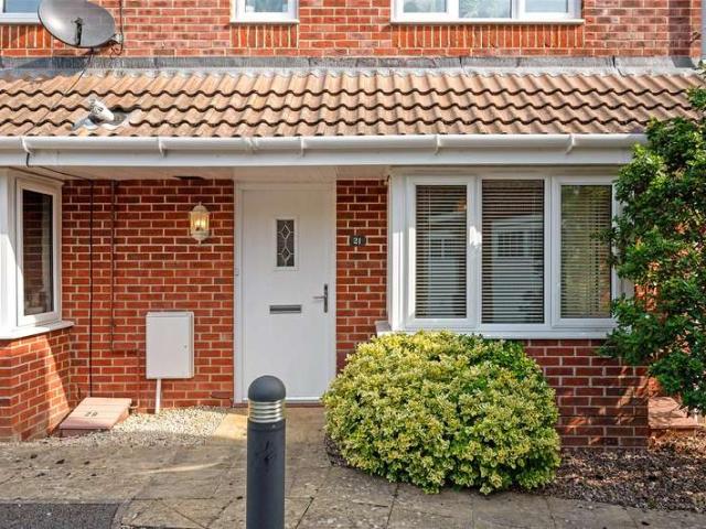 Flat for sale in Chichester, Littlecote