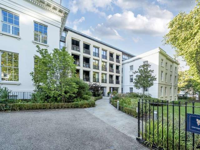 Flat for sale in Montpellier, Golden Valley