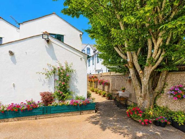 Flat for sale in Falcon Lodge, Wales