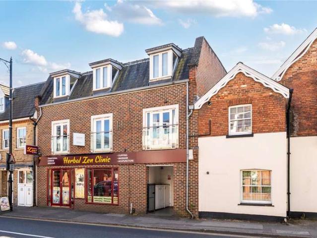 Flat for sale in Blackhills, Surrey
