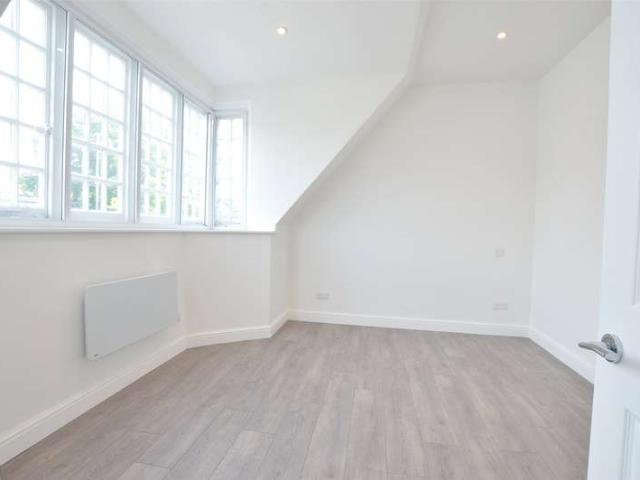 Flat for rent in South Park, Red Hill