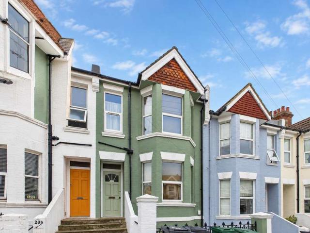 Flat for sale in Hollingdean, Brighton