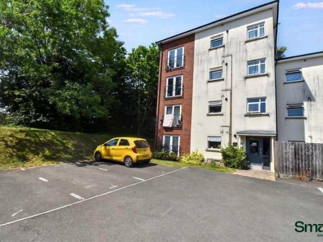 Flat for sale in Pilton, Watergate