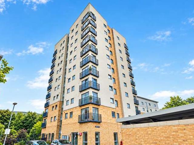 Flat for sale in Austen Court, Basingstoke and Deane