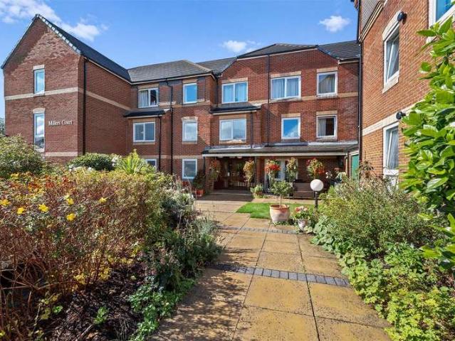 Flat for sale in Bollinbrook, Macclesfield