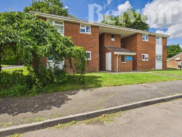 Flat for sale in Priest Down, Hampshire