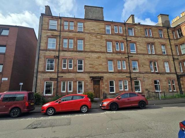 Flat for sale in Merchiston, Scotland