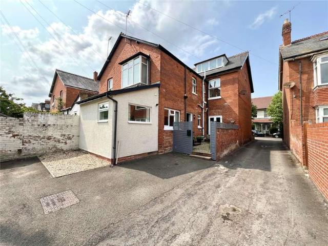 Flat for sale in Alcombe, Minehead