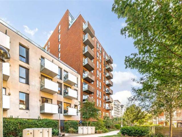 Flat for sale in Bromley-by-Bow, Poplar Grove