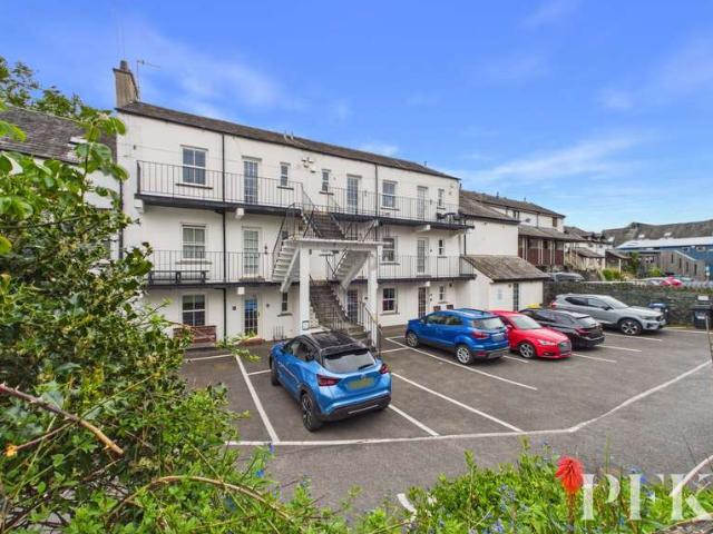 Flat for sale in Keswick