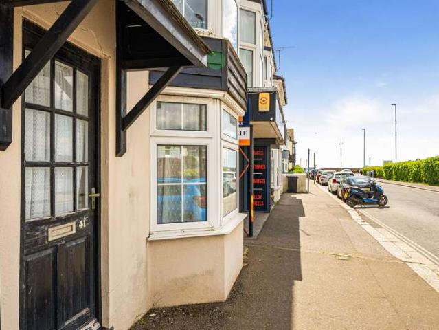 Flat for sale in Clapham, West Sussex