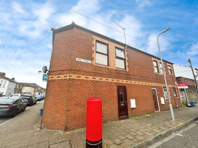 Flat for rent in Plasnewydd, Cardiff