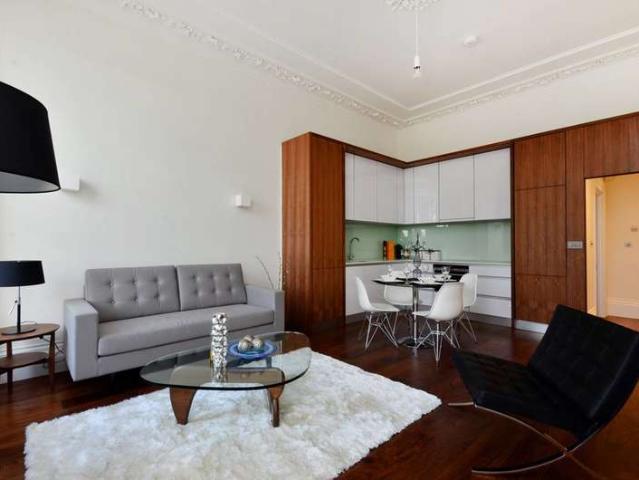 Flat for sale in Pimlico, Pimlico