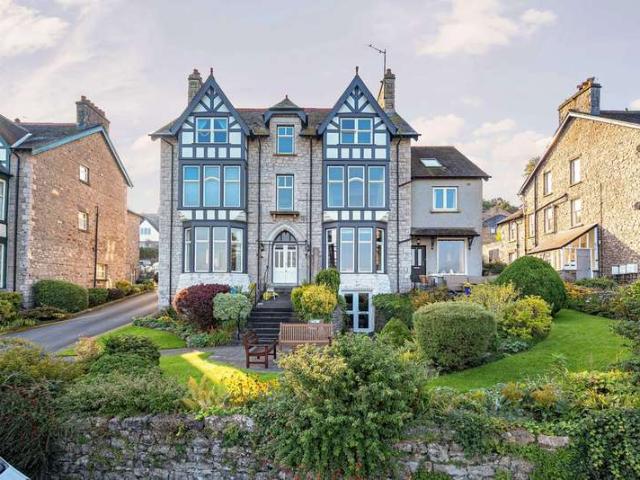 Flat for sale in Arnside