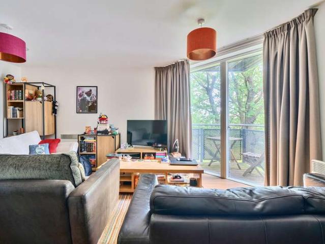 Flat for sale in Spike Island, Feckenham