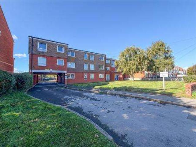 Flat for sale in Burnham-on-Sea and Highbridge, Burnham-on-Sea