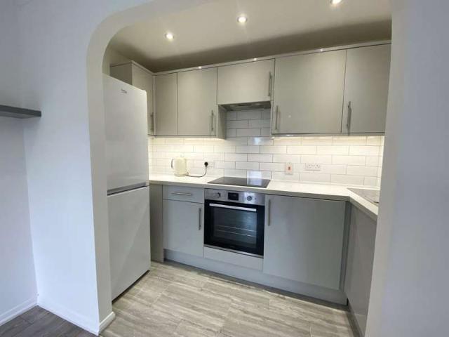 Flat for sale in Egham Hythe, Runnymede