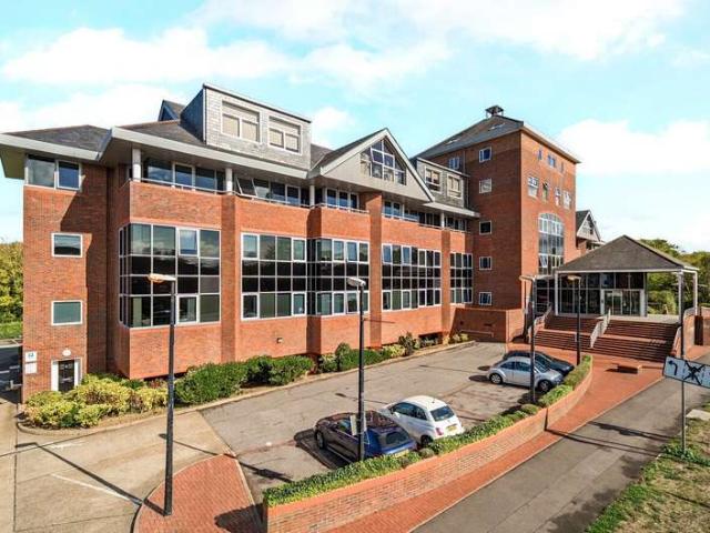 Flat for sale in Bellfields, Guildford