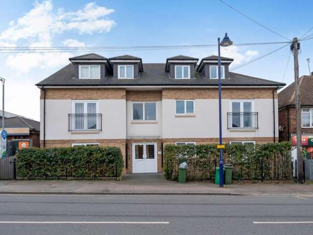 Flat for sale in Sevenoaks, The Butts