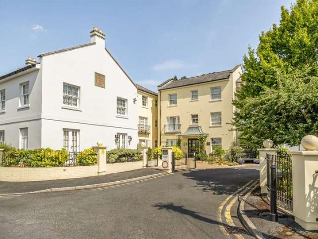 Flat for sale in Montpellier, Golden Valley