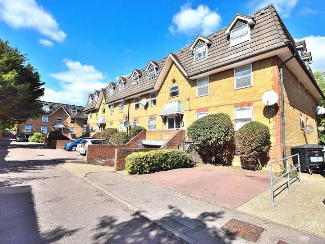 Flat for sale in London Borough of Enfield, Greater London