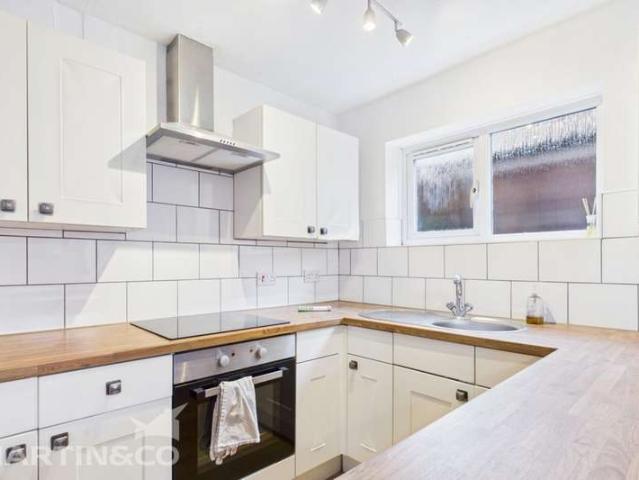 Flat for sale in Sandown Park, Kent