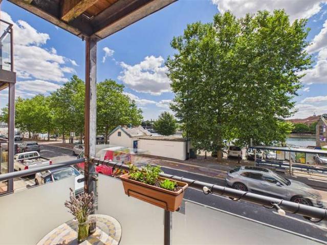 Flat for sale in Spike Island, Feckenham
