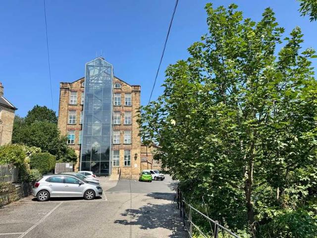 Flat for sale in Bradley, West Yorkshire