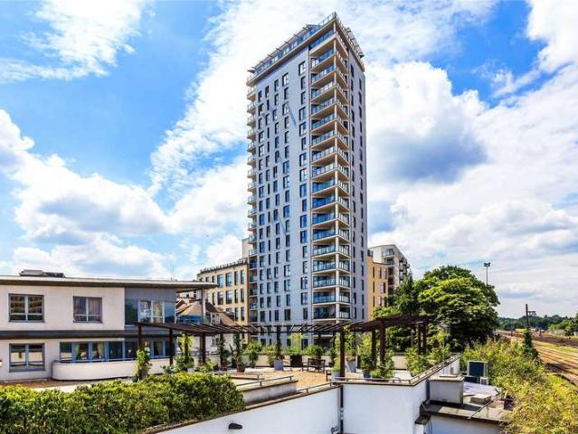 Flat for sale in Horsell, Woking