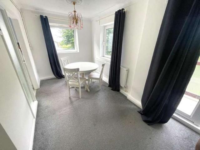 Flat for rent in Little Stanmore, Greater London
