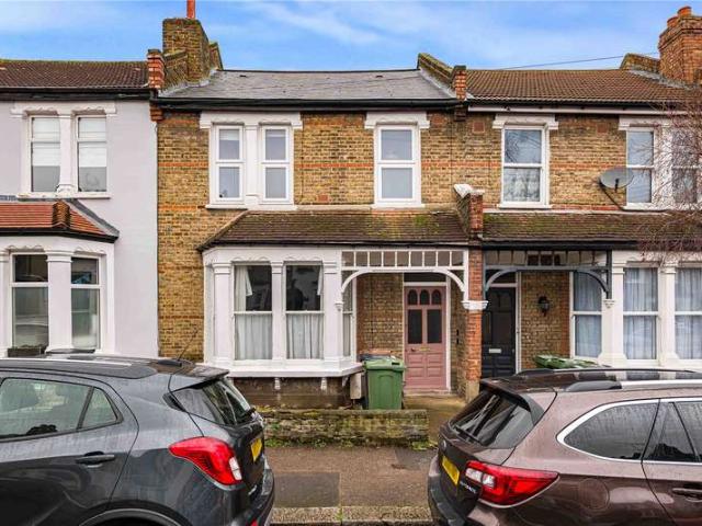 Flat for sale in London Borough of Lewisham, Brockley