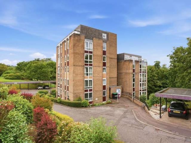 Flat for sale in Cramond, Scotland