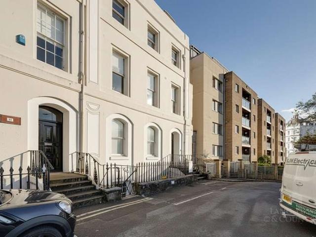 Flat for sale in West Hoe, Plymouth