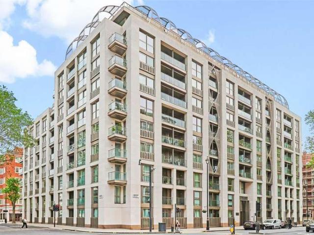 Flat for sale in Westminster, Greater London
