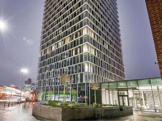 Flat for sale in Stratford Marsh, Greater London